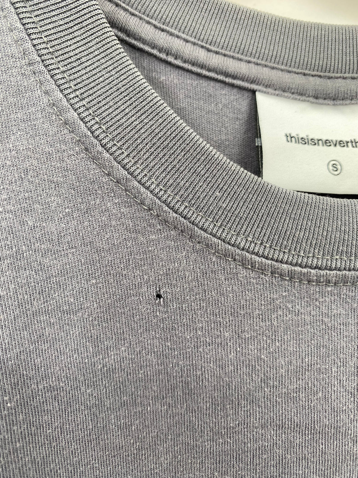 【古着】this is never that Tee S