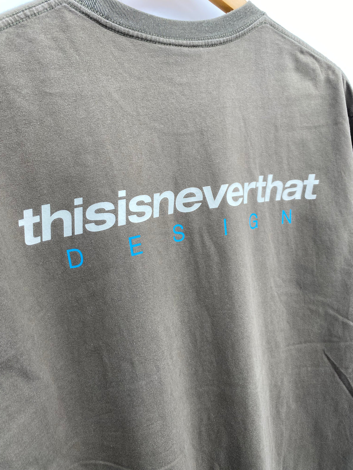 【古着】this is never that Tee L