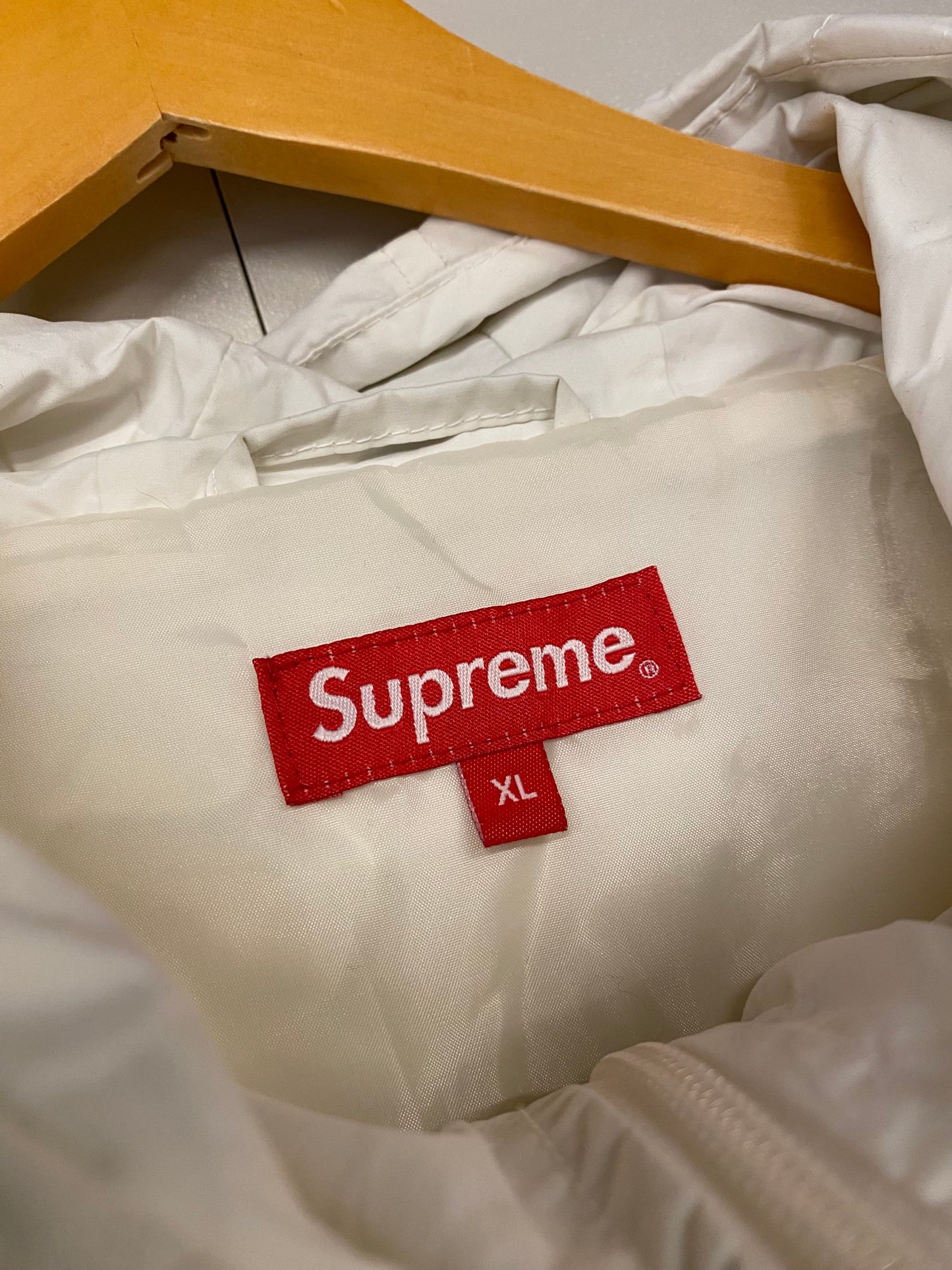 【中古】23ss Supreme Light Weight Nylon hooded Jacket XL