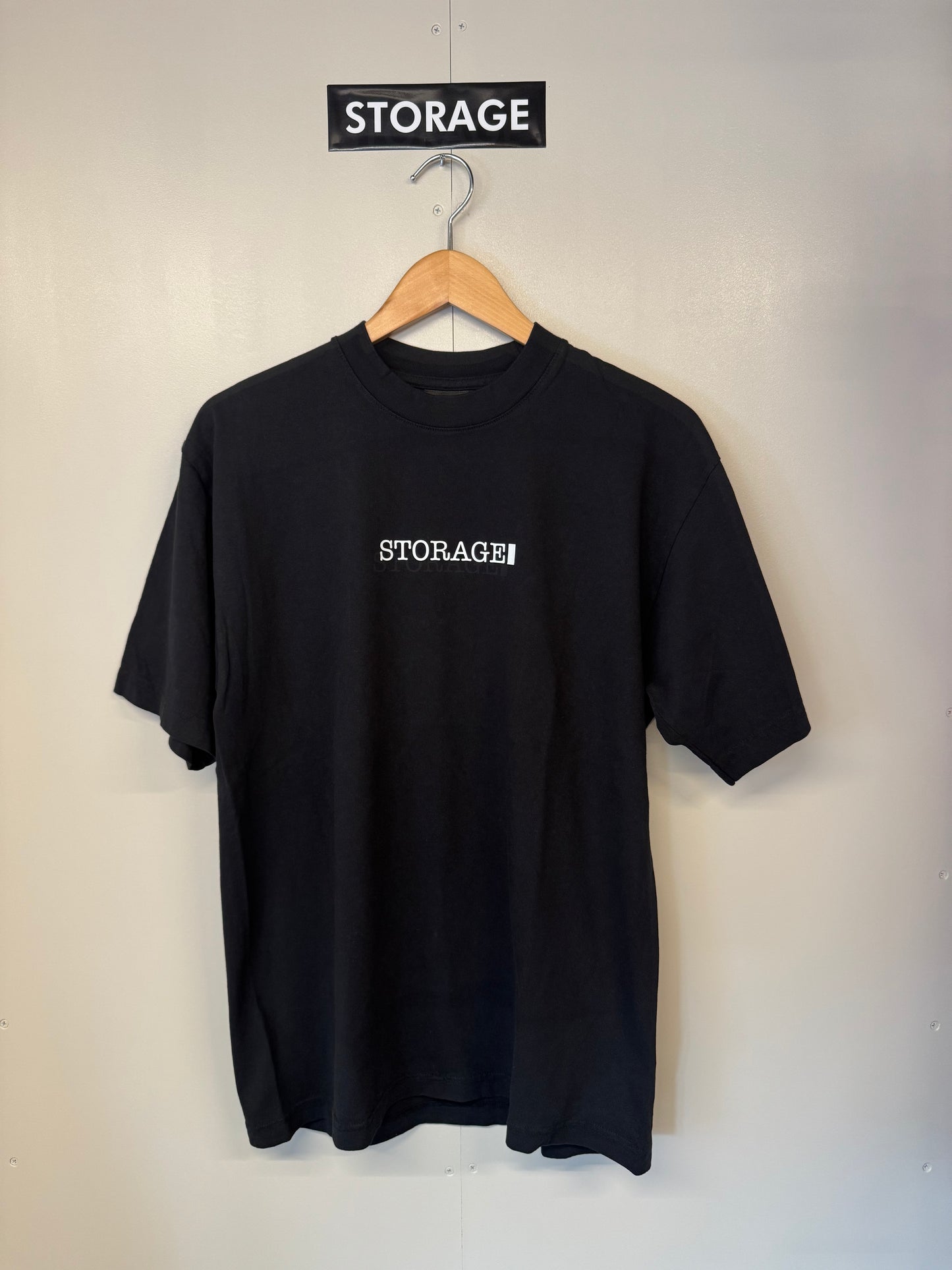 【オリジナル商品】STORAGE “Typewriter” S/S Tee (Los Angeles Apparel Base)