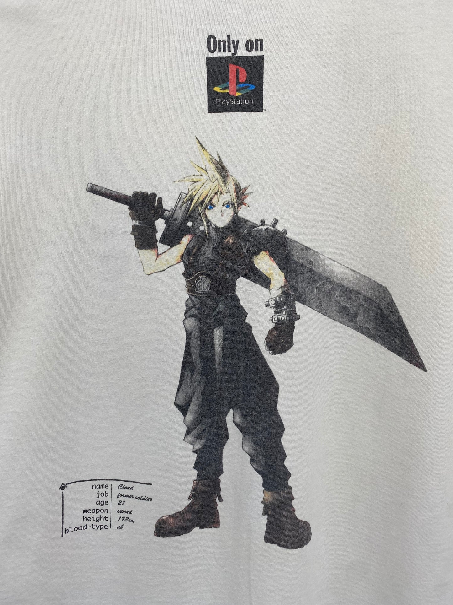 【古着】90s FINAL FANTASY Cloud Strife Short Sleeve Tee XL