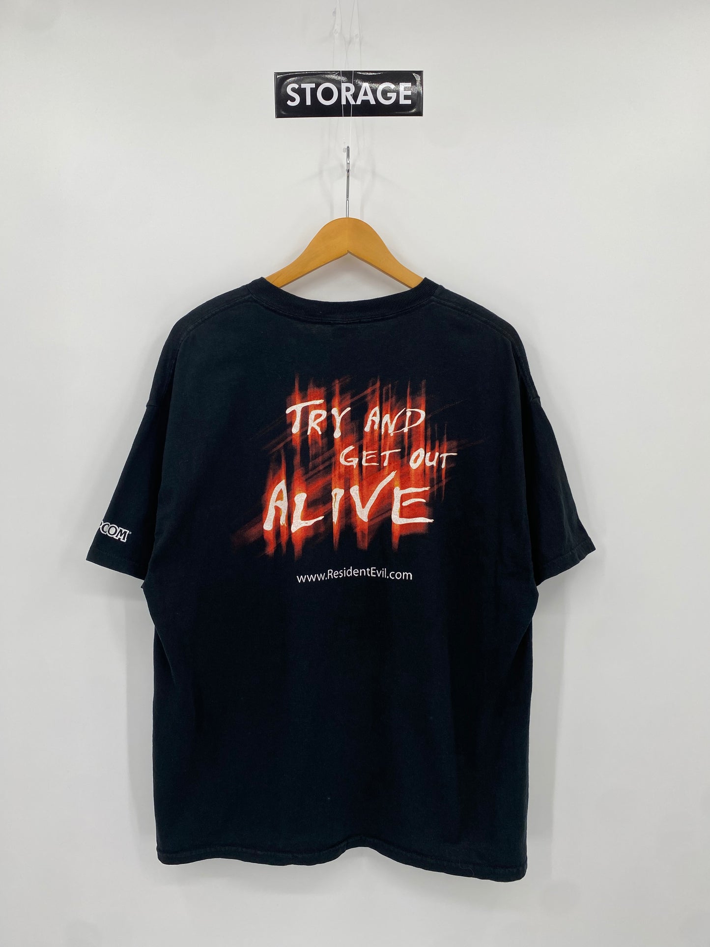 【古着】RESIDENT EVIL OUTBREAK CAPCOM Short Sleeve Tee XL